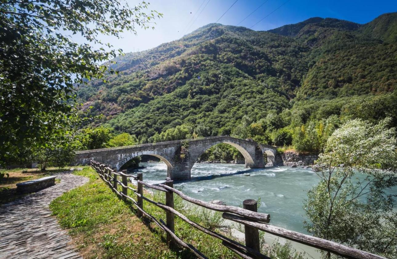 Apartmán La Torre Arnad Exteriér fotografie